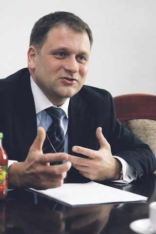 Wiceminister gospodarki: e-podpis będzie tańszy