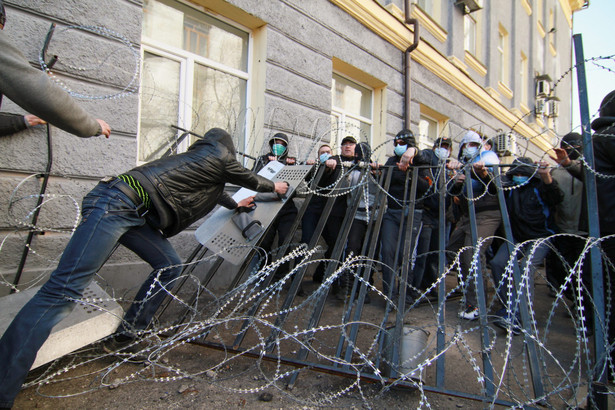 Rosja ostrzega przed Amerykanami przebranymi za ukraińskich milicjantów