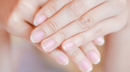 Manicure biologiczny - alternatywa dla paznokci zmęczonych hybrydami