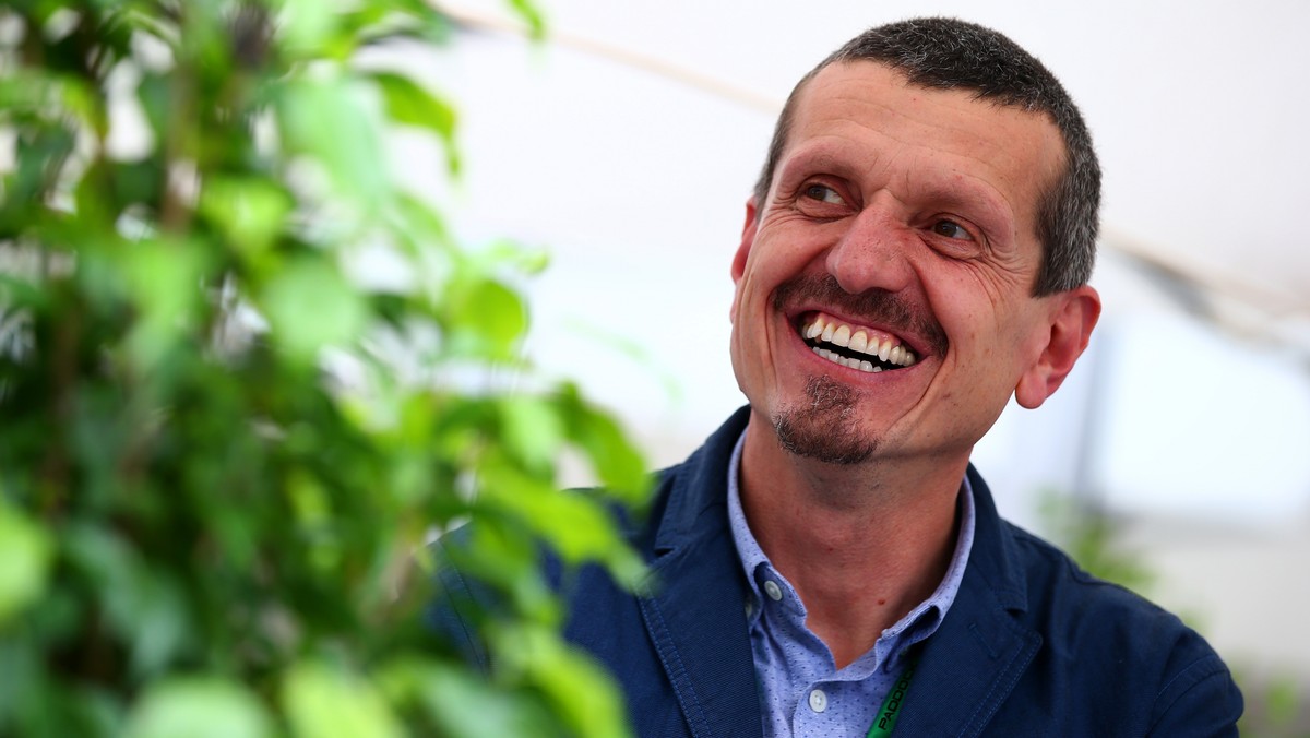 Guenther Steiner pełniący funkcję szefa zespołu Haas F1 Team, który w przyszłym roku zadebiutuje w królowej sportów motorowych, poinformował, że amerykańska ekipa na ten moment nie ma w planach zaangażowania kierowcy rezerwowego.