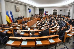 Senat zaproponował poprawki do nowelizacji ustawy o pomocy obywatelom Ukrainy