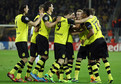 Piłkarze Borussi Dortmund cieszą się po zdobyciu gola
