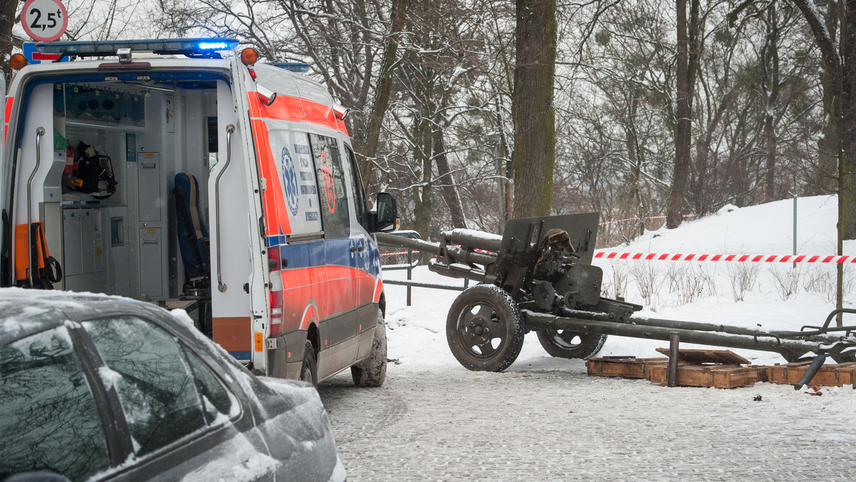 Dwie osoby zostały ranne na skutek przypadkowego wybuchu, do którego doszło podczas przygotowań do rekonstrukcji walk o Bydgoszcz. Rekonstrukcja została odwołana.