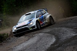 Rajd Finlandii: Jarri-Matti Latvala nadal na czele