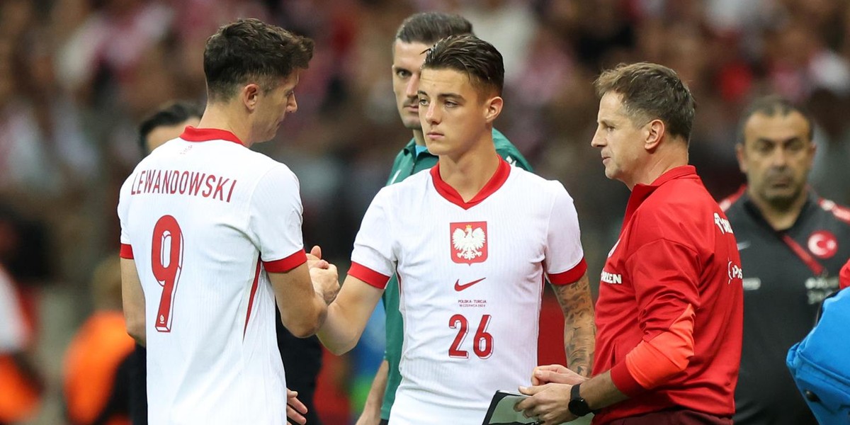 Robert Lewandowski i Kacper Urbański.