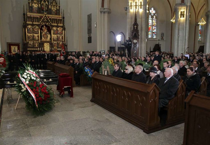 Politycy w żałobie. Zdjęcia z pogrzebu Marka Rosiaka