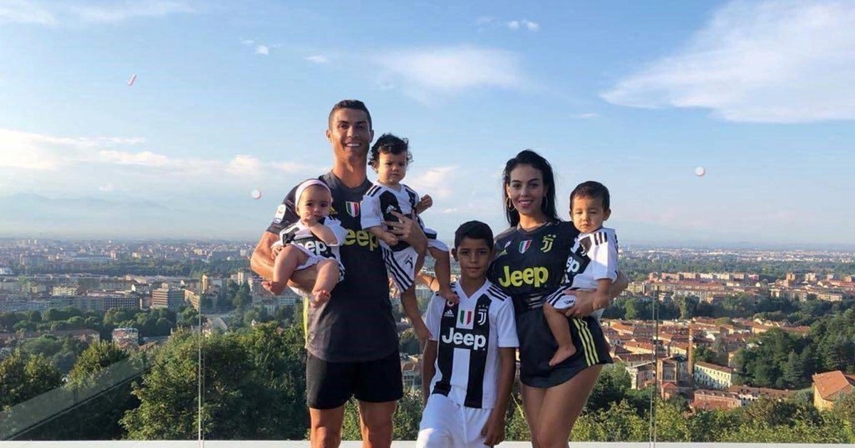 Jak Ma Na Imię Syn Cristiano Ronaldo Cristiano Ronaldo pokazał świetne wideo z dziećmi. Młodszy syn CR7