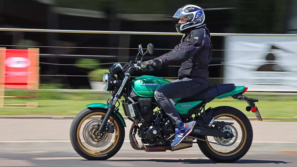 Kawasaki Z650RS 2022 1. generacja