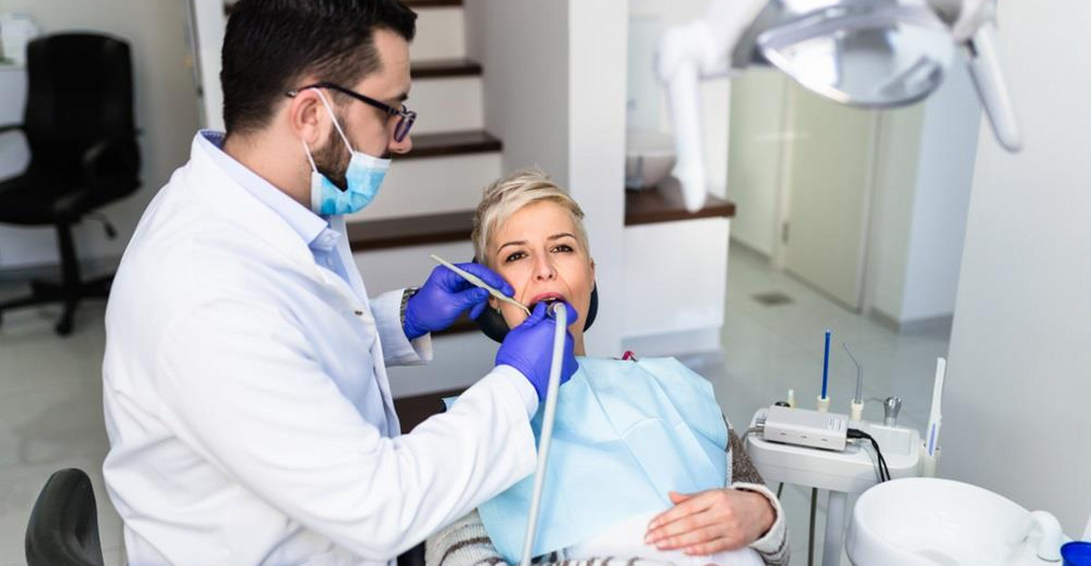 Zęby i ciąża - jak często odwiedzać dentystę?