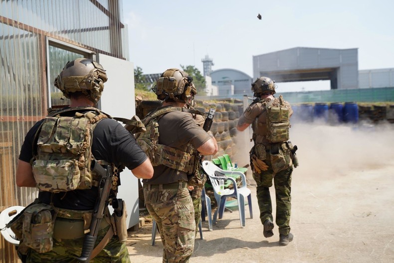 Green Berets in Close-Quarter Battle training.US Army