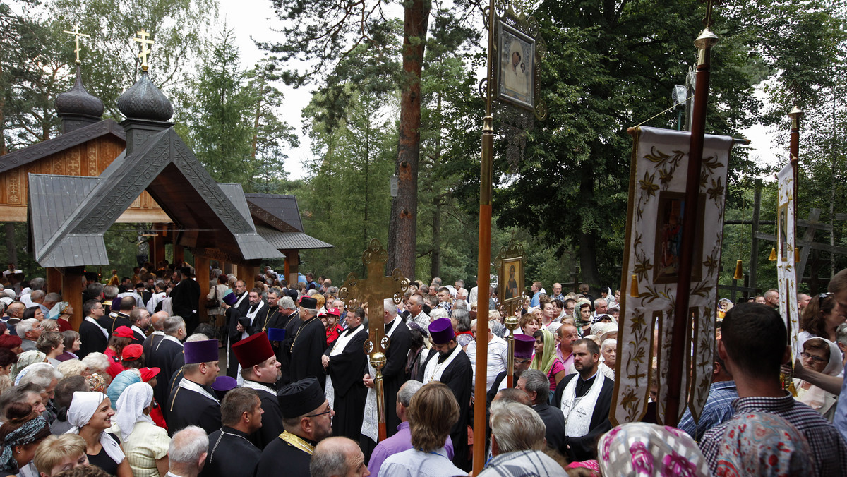 Takie procesy jak sekularyzacja, laicyzacja przyczyniają się do negatywnego korzystania z wolności - mówił na Górze Grabarce zwierzchnik Cerkwi w Polsce metropolita Sawa. Prezydent Bronisław Komorowski podkreślał potrzebę działania na rzecz "siły wspólnoty".