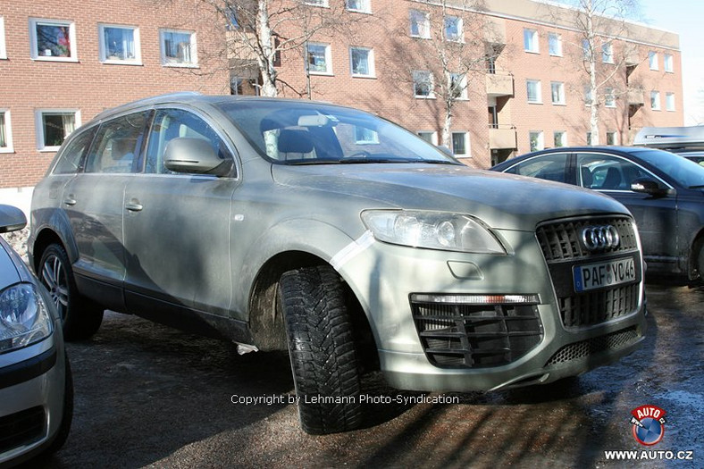 Zdjęcia szpiegowskie: Nowe Audi RS6 i 12-cylindrowe Q7 RS TDI