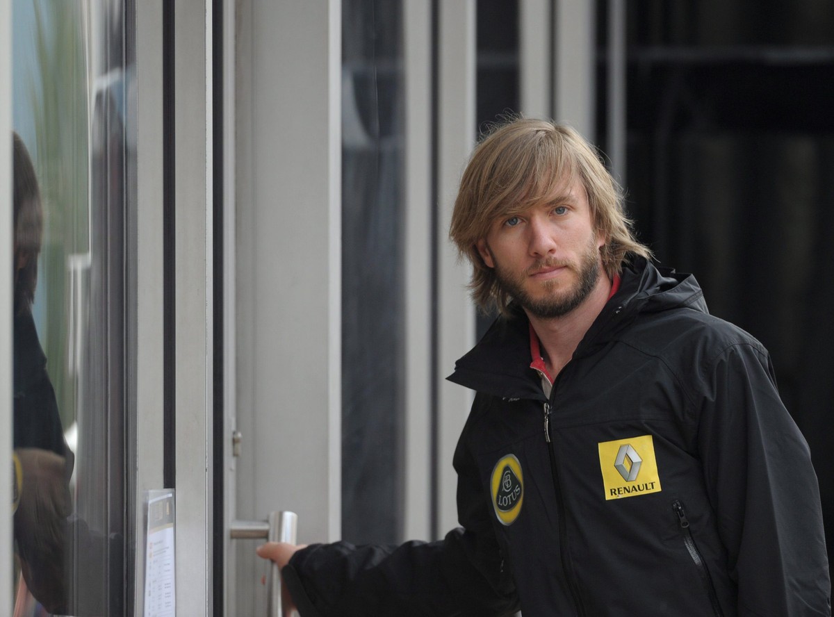Heidfeld pozywa team Renault do sądu