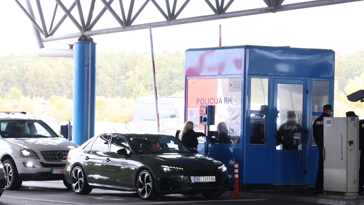 Upozorenje Ministarstva spoljnih poslova za Srbe: "U Hrvatsku samo u slučaju krajnje potrebe"