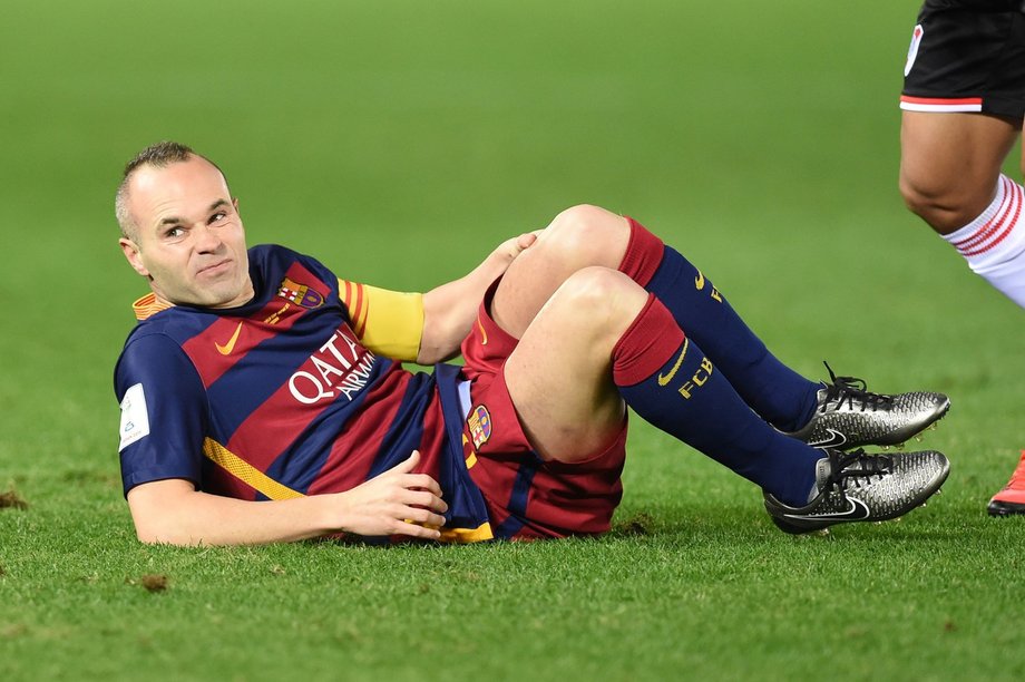 Andrés Iniesta otrzymał w 2014 roku statuetkę Golden Foot.