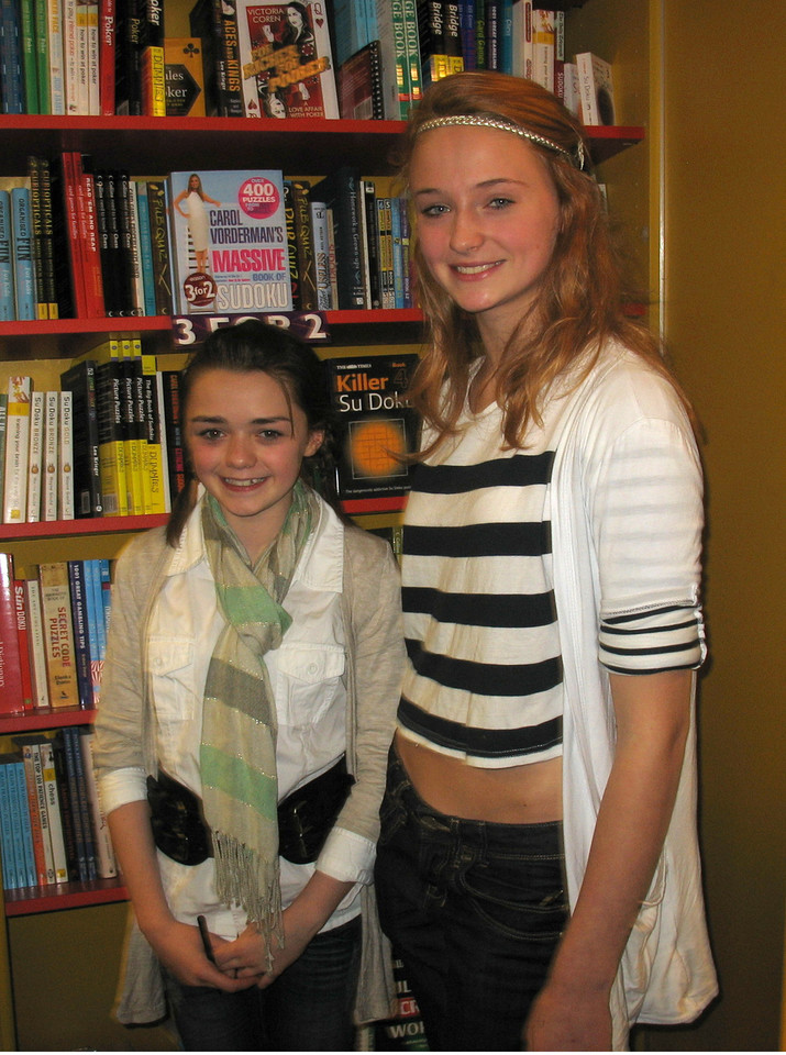 Maisie Williams i Sophie Turner