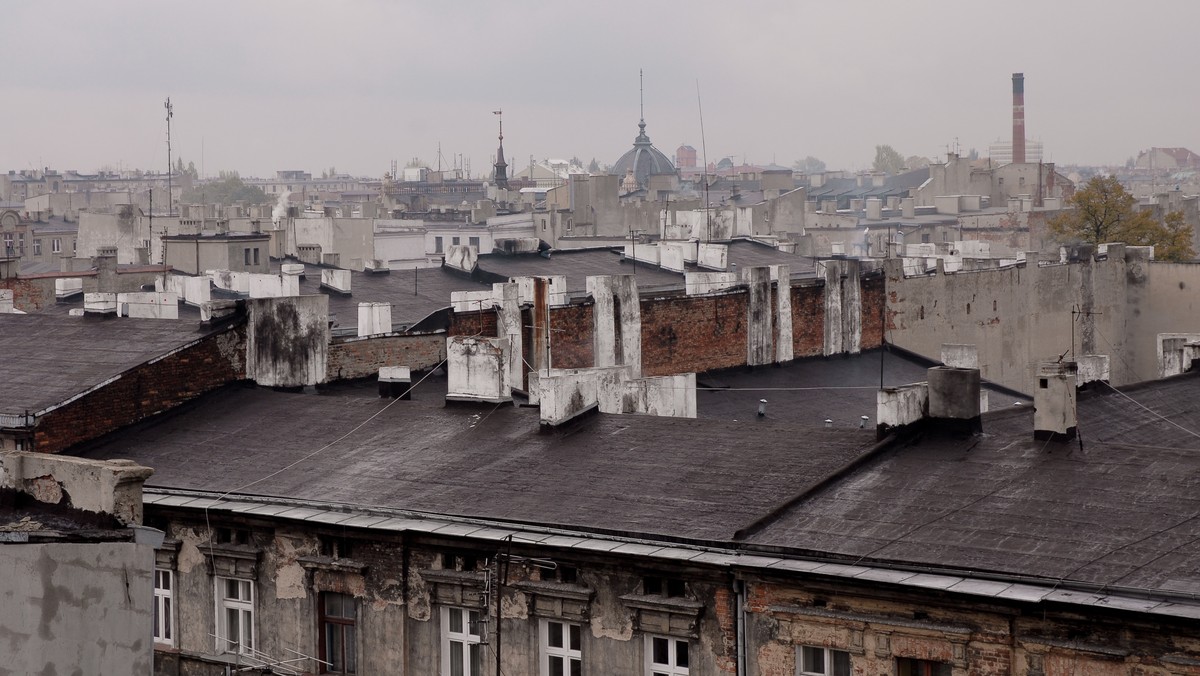 Łódzcy radni miejscy podczas dzisiejszej nadzwyczajnej sesji przyjęli Gminny Program Rewitalizacji. Kompleksowy dokument zawierający szczegóły przedsięwzięć rewitalizacyjnych ma ważne znaczenie w kontekście starań Łodzi o organizację Expo 2022.