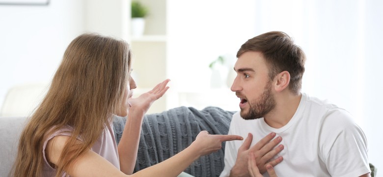 A jednak materialistki? Badanie pokazało, jak kobiety i mężczyżni postrzegają kwestie finansowe z związku