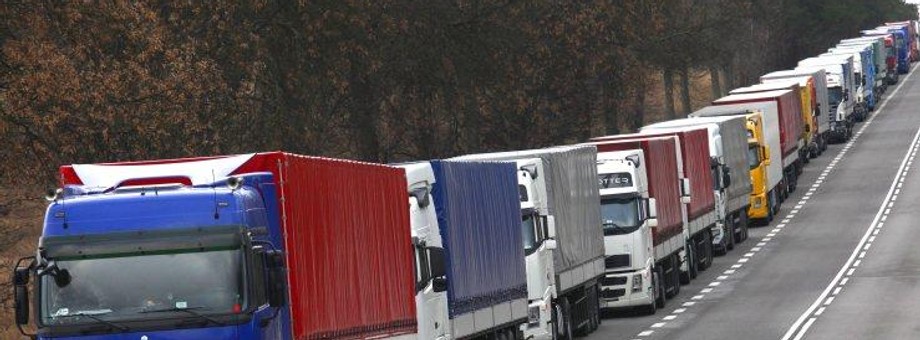 tiry granica import eksport kolejka ciężarówki transport