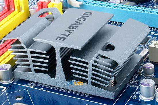 Nowoczesne wzornictwo radiatorów jest charakterystyczne dla najnowszych serii płyt głównych Gigabyte 