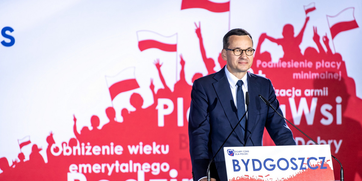 Premier Mateusz Morawiecki podczas konwencji regionalnej Prawa i Sprawiedliwości w sobotę w Bydgoszczy. 