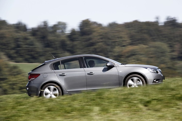 Chevrolet cruze - trzeci pod względem popularności wśród polskich kierowców