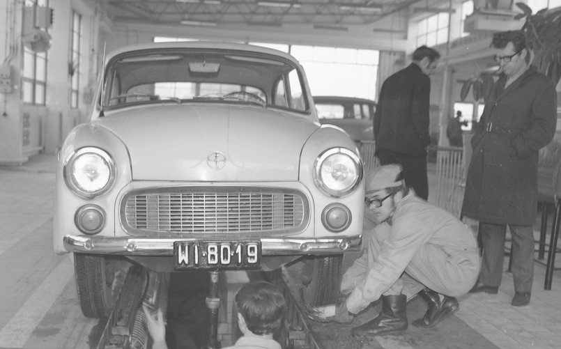 Syrena 104