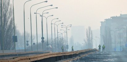 Pożar mostu odciął Ministerstwo Obrony od sieci