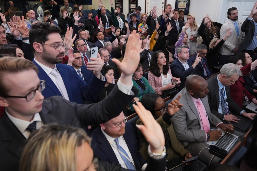 Portparolka Bele kuće Karoline Livit