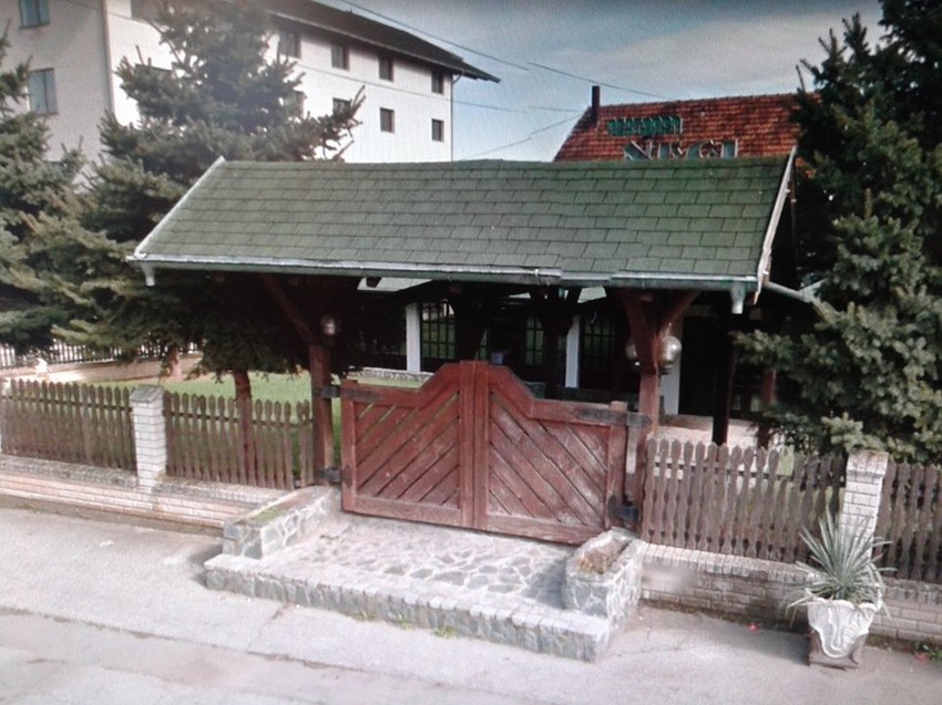 Bivša kafana u kojoj je pronađeno telo ubijenog muškarca