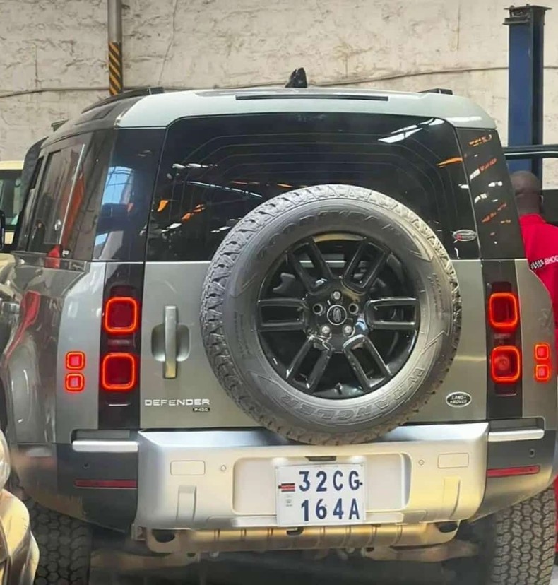 2020 Land Rover Defender 