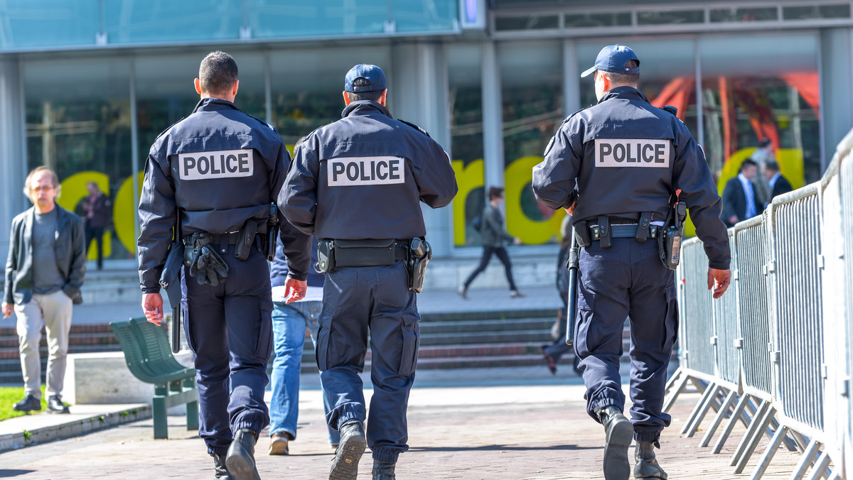 Od stycznia we Francji udaremniono dwa planowane ataki terrorystyczne, w tym jeden na obiekt sportowy, a drugi na siły wojskowe - poinformował w niedzielę francuski minister spraw wewnętrznych Gerard Collomb.