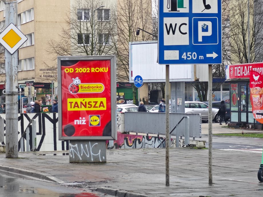 Lidl pozywa Biedronkę. Poszło o reklamę: "Od 2002 roku Biedronka tańsza niż Lidl"