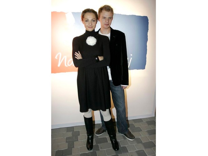 2007 i 2008 rok to już znacznie więcej uwagi poświęcanej modzie. Jednak droga do miana ikony wiedzie przez, nie zawsze udane, eksperymanty