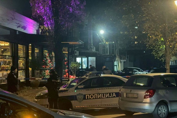 (FOTO, VIDEO) UŠAO SA KAPULJAČOM, POGLEDAO U TELEFON, PA ISPALIO ČITAV ŠARŽER U NJEGA! Evo kako je došlo do pucnjave na Novom Beogradu: Evo gde je Alibeg pobegao