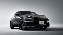 nowy lexus wygląda świetnie. ma 305 km i nie tylko suv-y zmiata z planszy