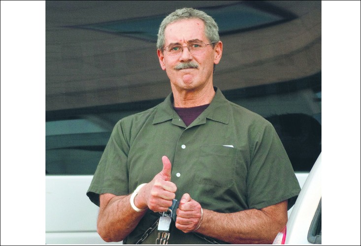 Teksański miliarder, przyjmował depozyty, które zamiast inwestować, lokował na swoich prywatnych rachunkach.