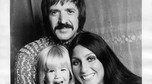 Sonny Bono i Cher z córką Chastity Bono ok. 1970 r.