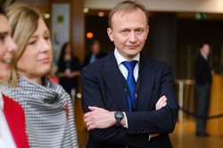 Polak z kluczowym stanowiskiem w UE. Dla Niemców to "zły sygnał"