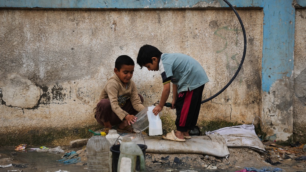 Deca u Deir al Balahu, Pojas Gaze