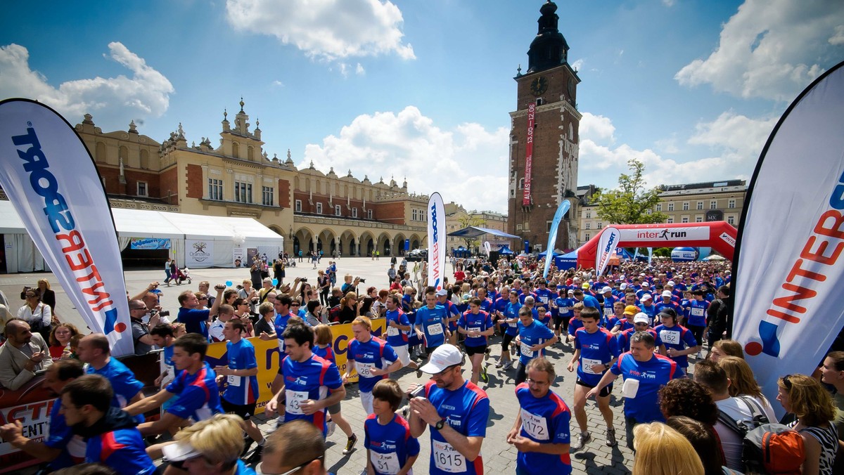 W niedzielę 29 maja już po raz czwarty odbył się bieg Cracovia Interrun. W tym roku w wydarzeniu wzięło udział prawie 3 tysiące osób. Krakowski Rynek Główny na kilka godzin zamienił się w prawdziwy festiwal sportu.