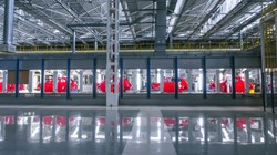 8 mln samochodów nie zostanie wyprodukowanych. Kryzys potrwa do końca 2022 roku