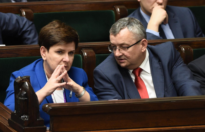 Beata Szydło i Andrzej Adamczyk