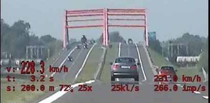 "Chciał sprawdzić, jak pójdzie auto kolegi". Miał na liczniku 228 km/h! NAGRANIE