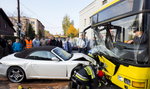 Katowice. Porsche wbiło się w miejski autobus