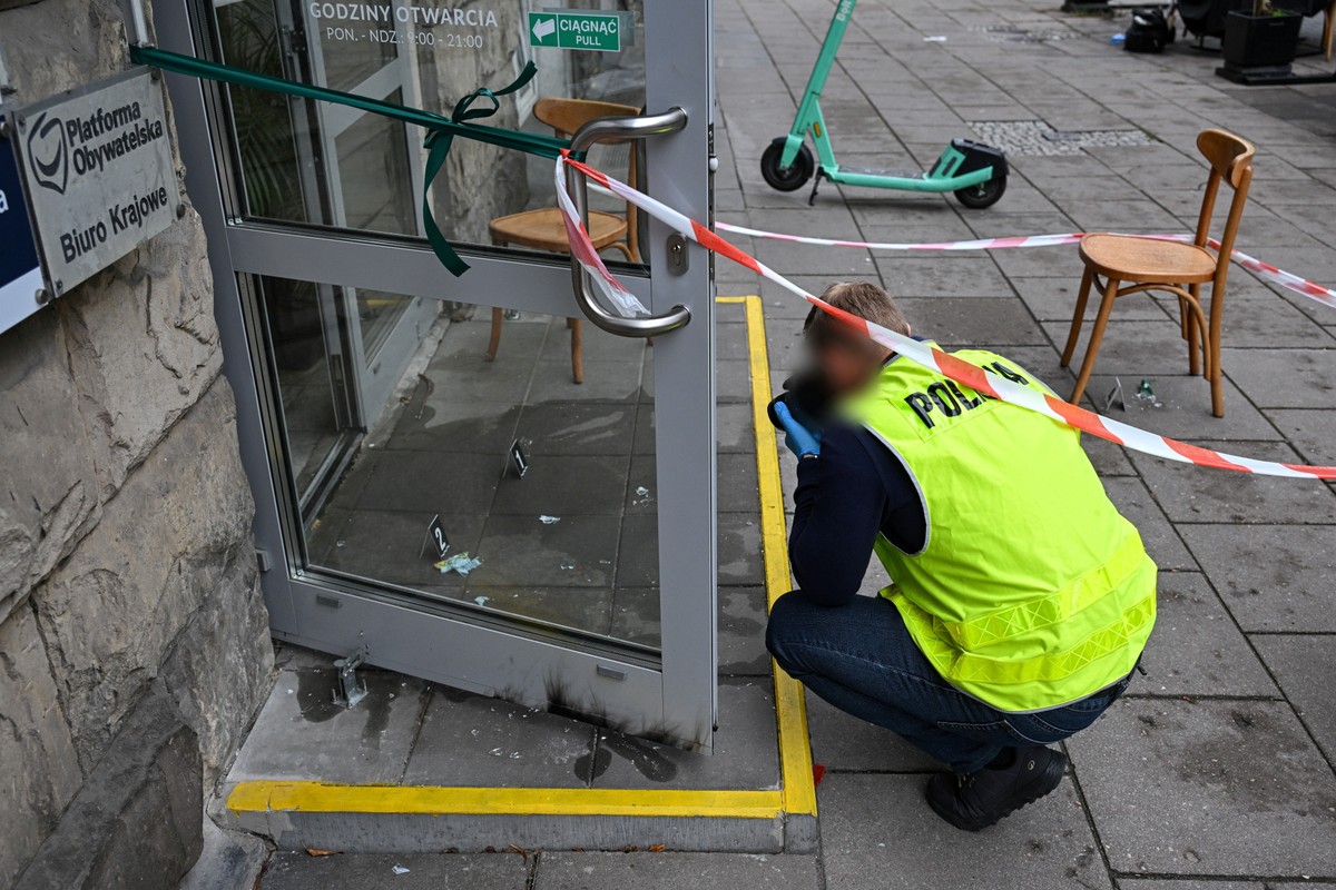 Atak na siedzibę Platformy Obywatelskiej. Policja zatrzymała 44‑latka