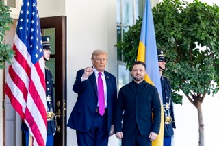 Zełenski wraca z USA bez Tomahawków - rozczarowanie w Kijowie? Media komentują trudne spotkanie z Trumpem