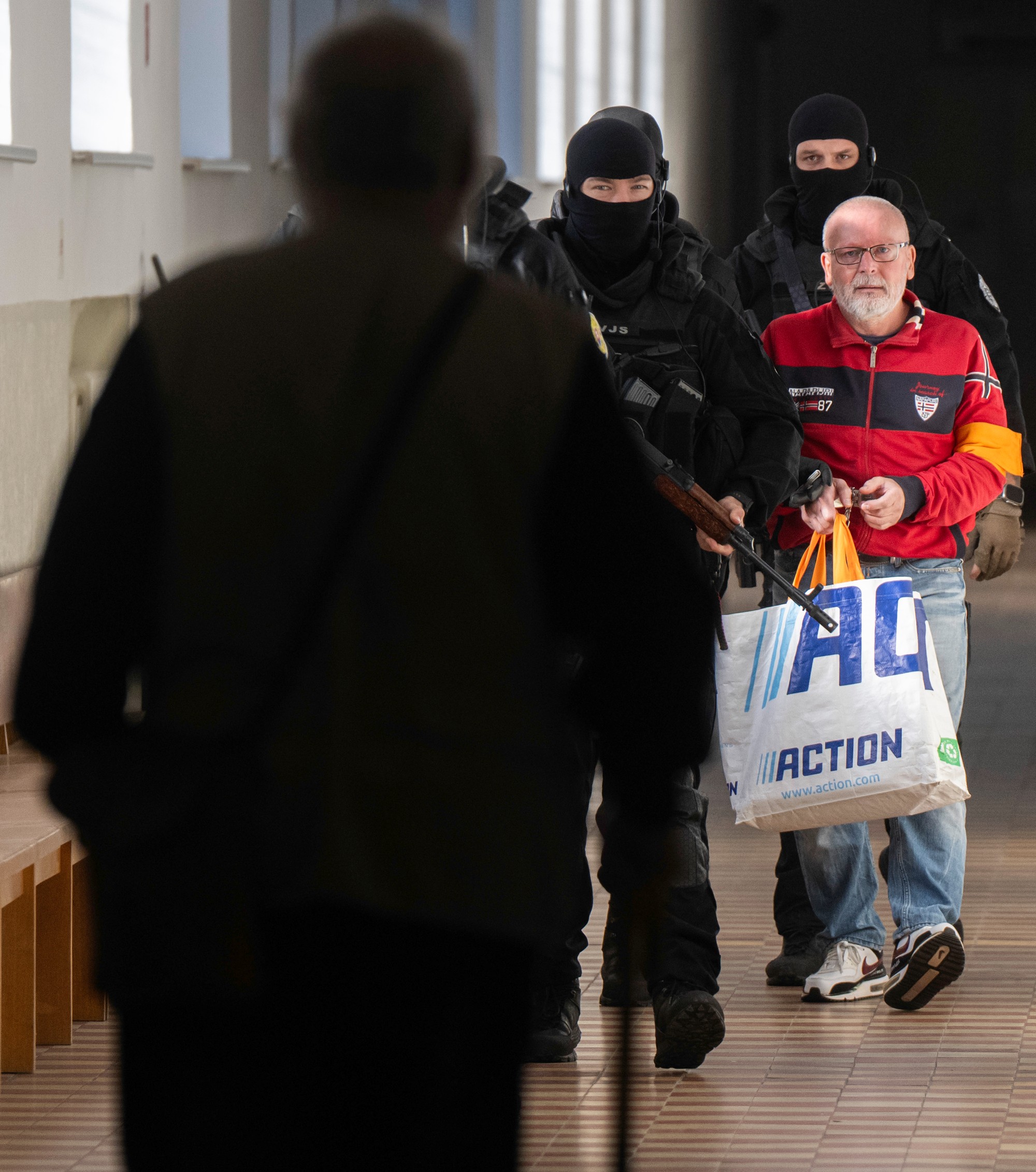 Róbert Lališ prichádza na Mestský súd Bratislava I.