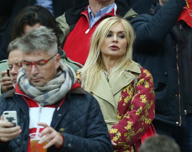 Lis z córką, Olejnik z partnerem i żony piłkarzy. Oni wszyscy 'na żywo' dopingowali Polaków