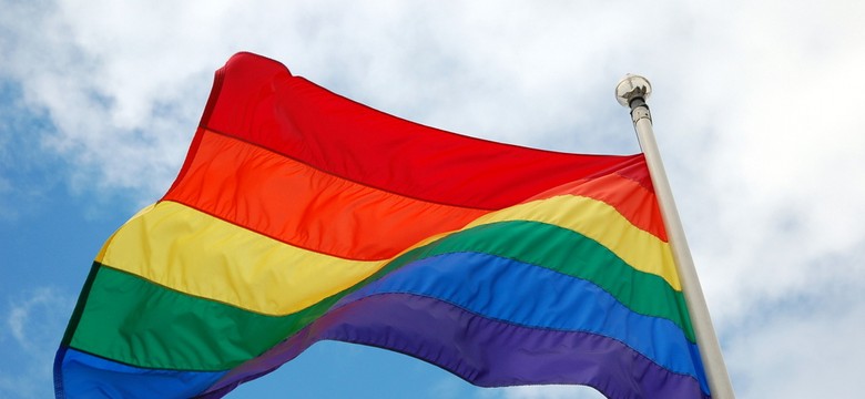 Flaga LGBT na krzyżu na Giewoncie. Jednak nie będzie śledztwa